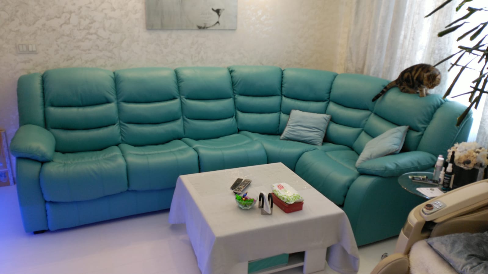 Перетяжка дивана на дому. Ермолино