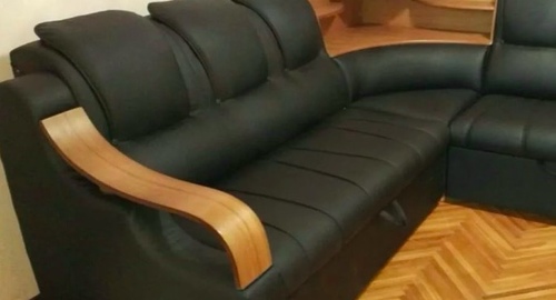 Перетяжка кожаного дивана. Ермолино